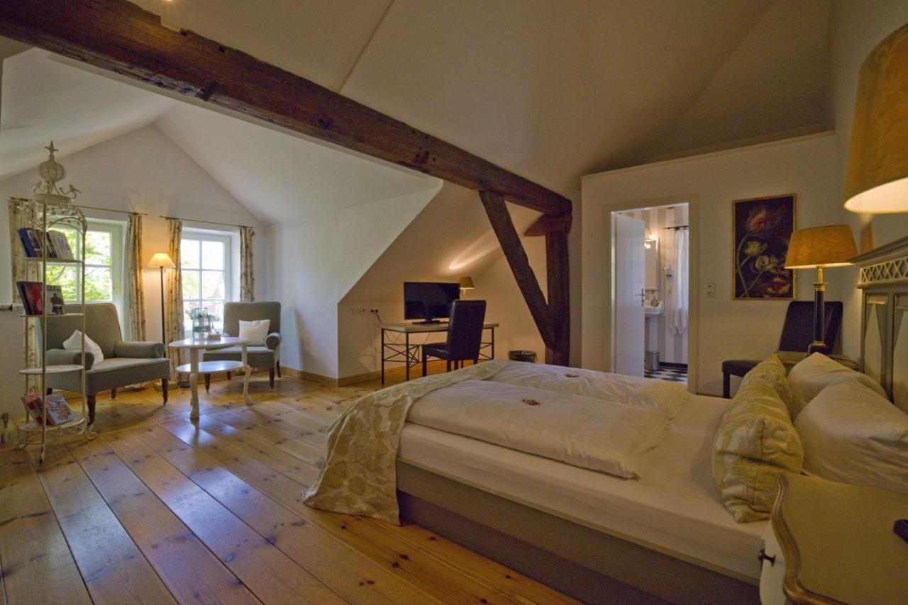 Hotel Hochzeitshaus アウリッヒ エクステリア 写真