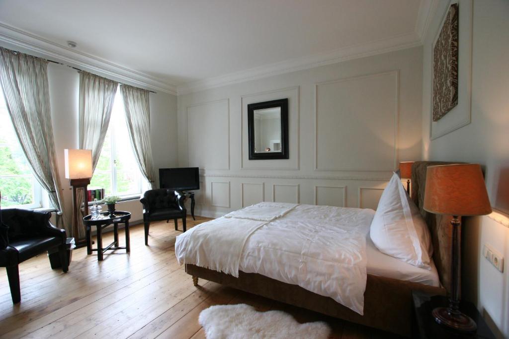 Hotel Hochzeitshaus アウリッヒ エクステリア 写真